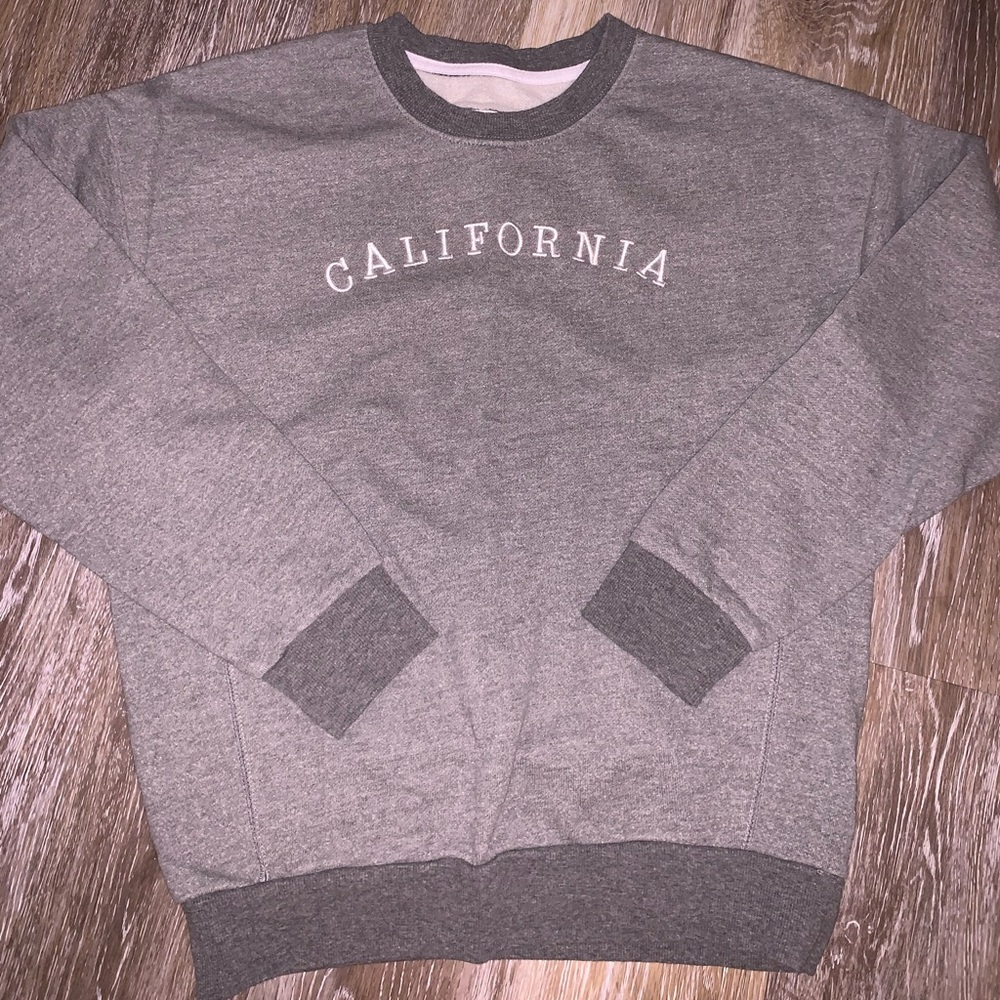 COPY - Cali embroidered crewneck